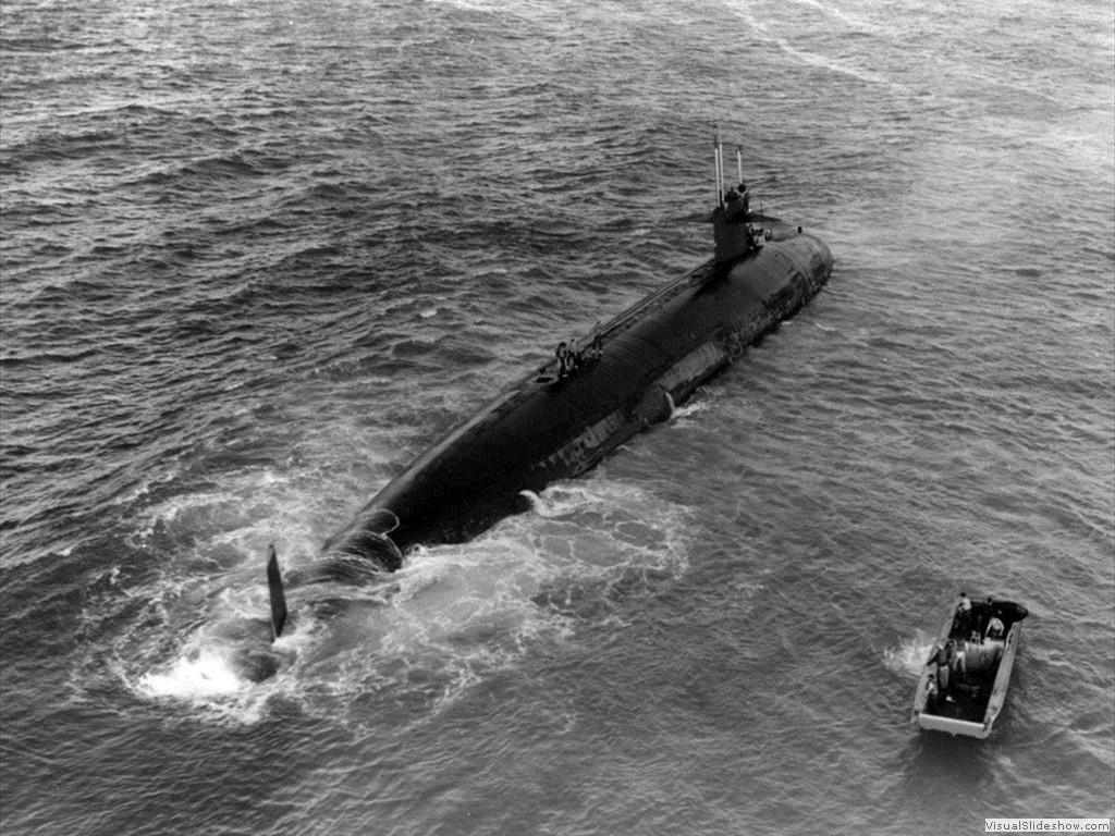 USS Guardfish (SSN-612) grounded