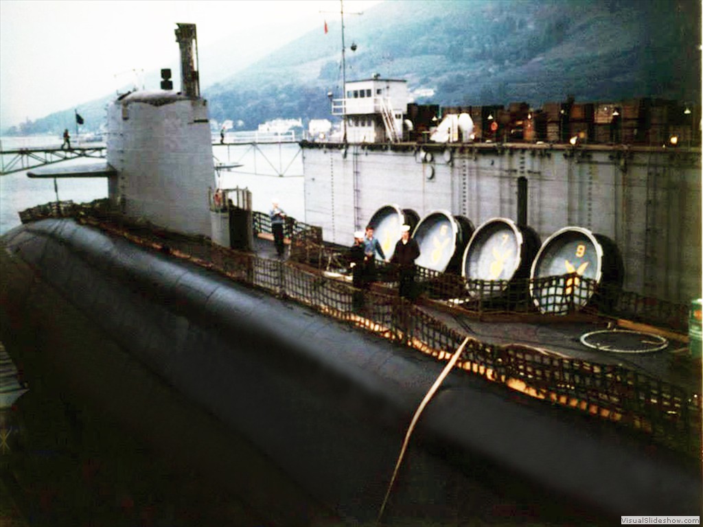 USS Henry L. Stimson (SSBN-655)-3